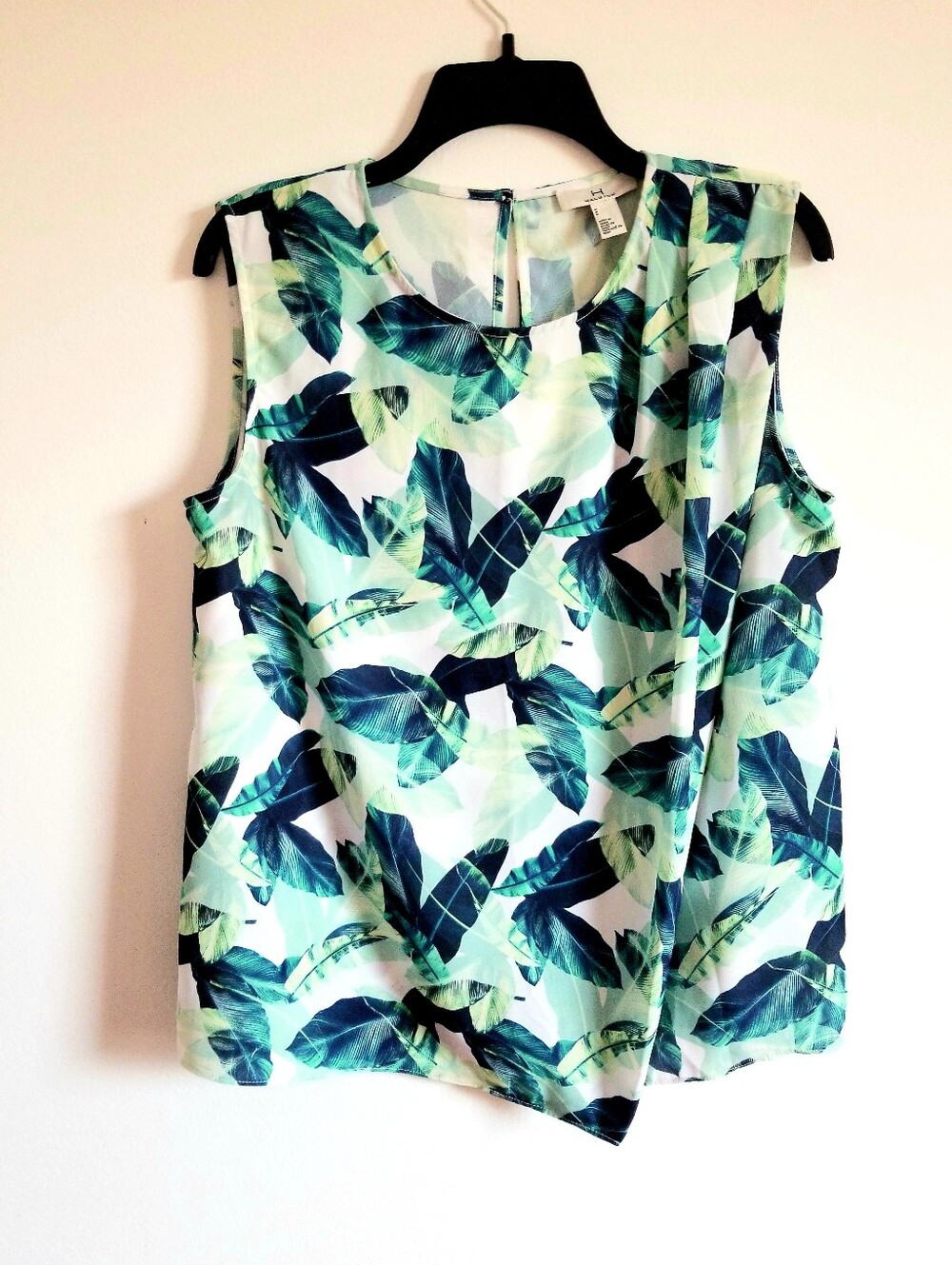 Halston Leaf Print Sleeveless Blouse - Green and Navy Blue